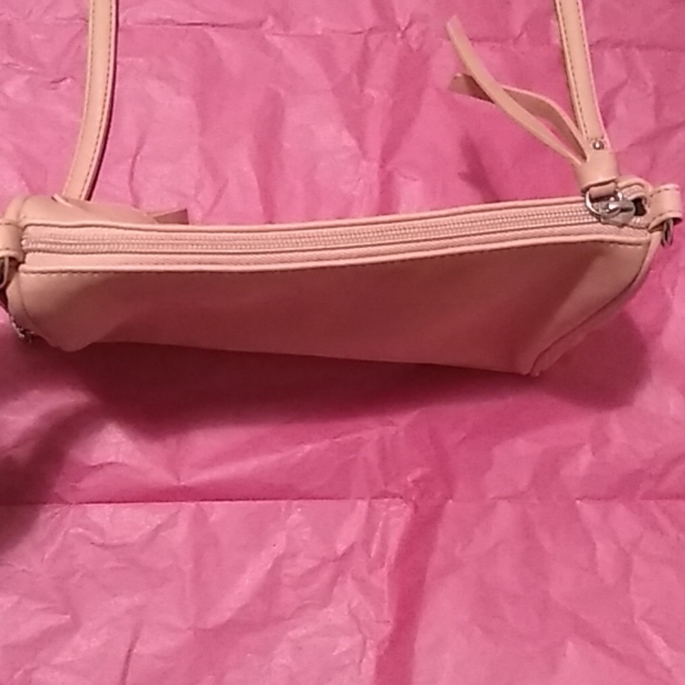 Bags - Picture 4 of 8